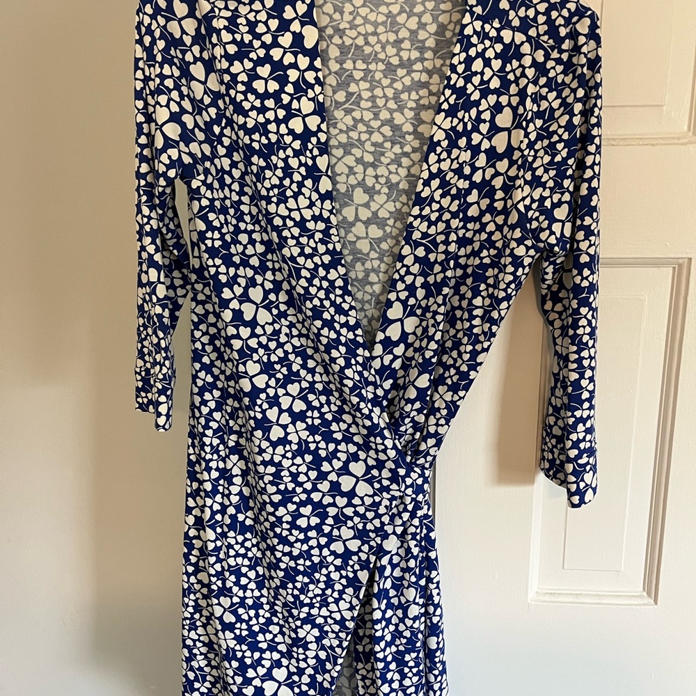 Diane Von Furstenberg Julian Two Clover Heart Mini Wrap Dress